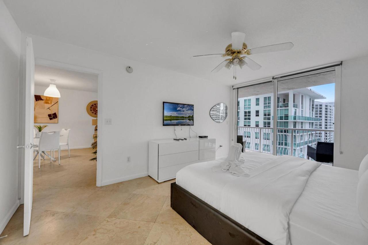 Gorgeous 1Br Condo Brickell-Freeparking Miami Luaran gambar