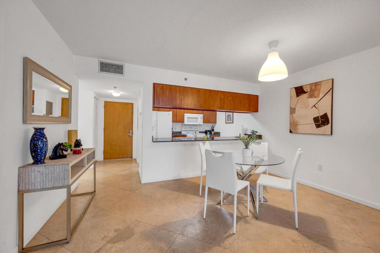 Gorgeous 1Br Condo Brickell-Freeparking Miami Luaran gambar