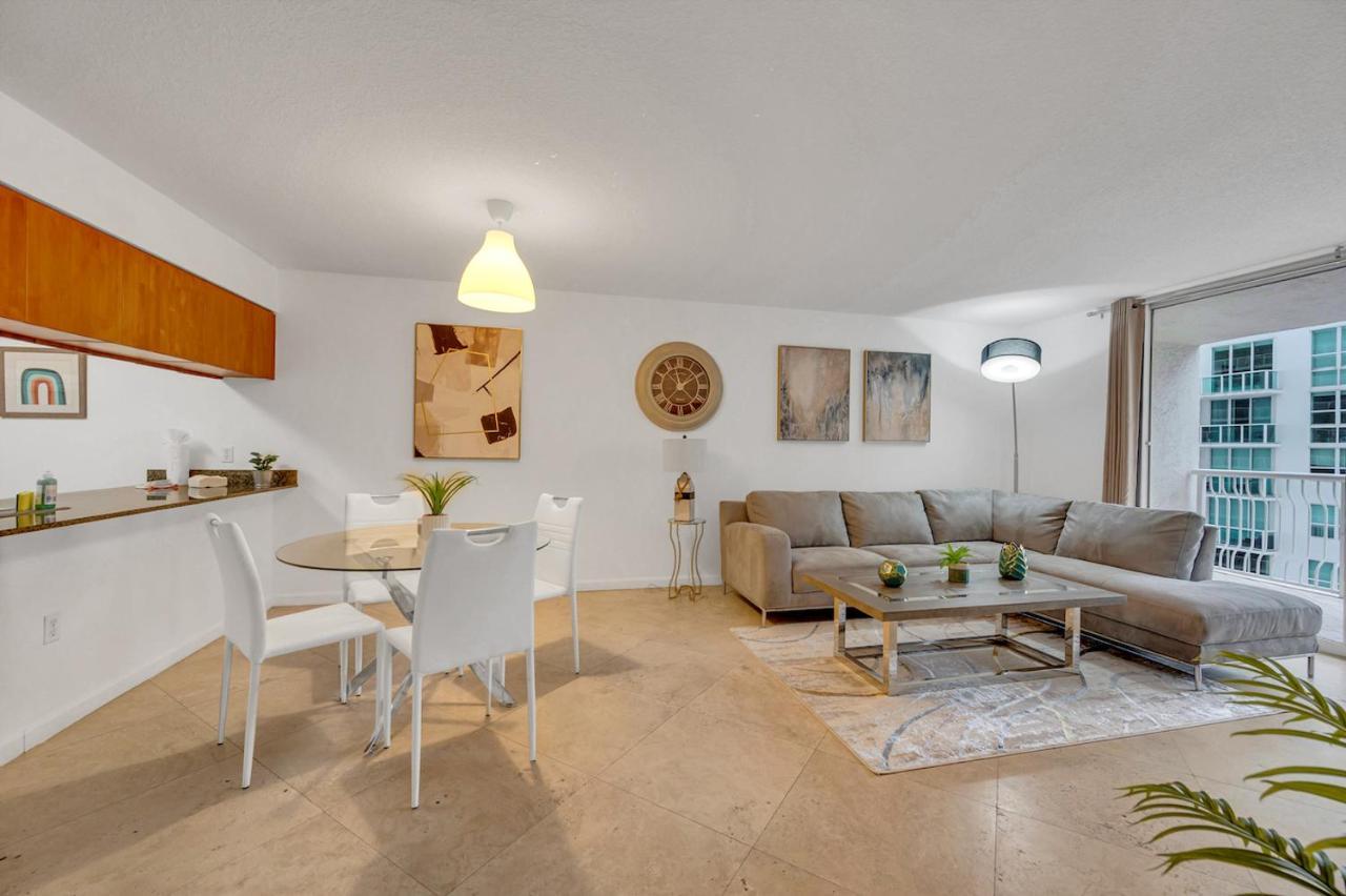 Gorgeous 1Br Condo Brickell-Freeparking Miami Luaran gambar